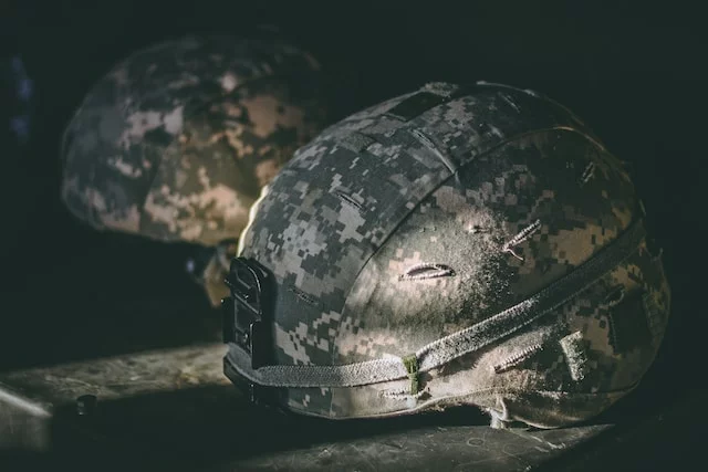 Military defense helmets